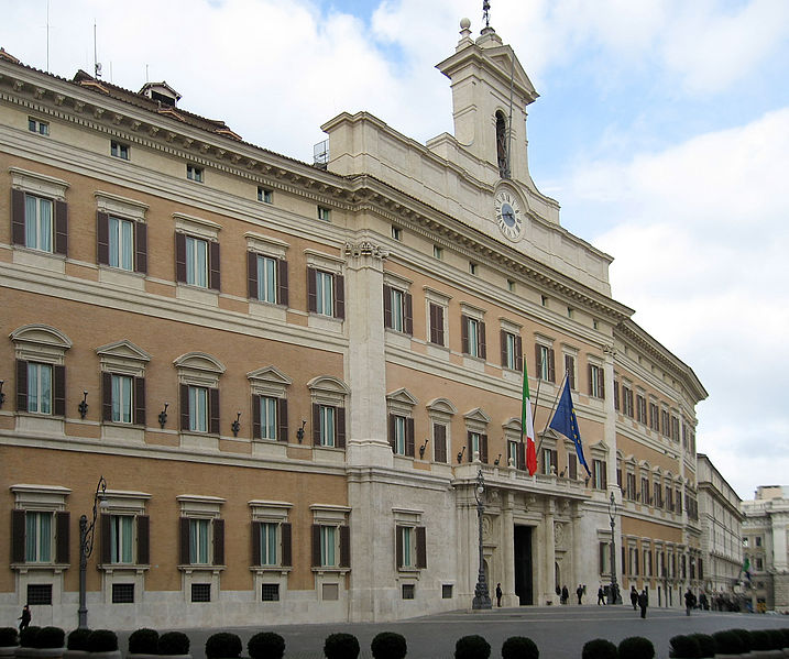 Roma: centro storico blindato in attesa del corteo degli studenti
