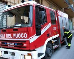 Roma, Fiumicino: in fiamme lo Shardana