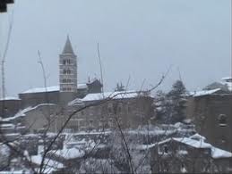 Viterbo: chiuso per neve il centro storico