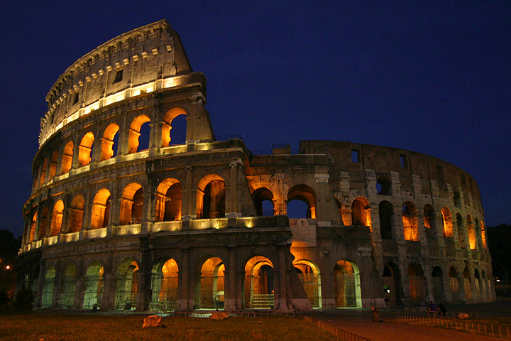 Colosseo: il 31 luglio iniziano i lavori, lo annuncia Alemanno