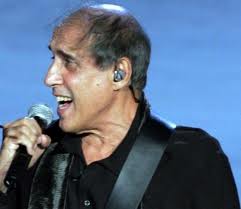 Celentano da Santoro non rinnega le parole dette contro la Chiesa